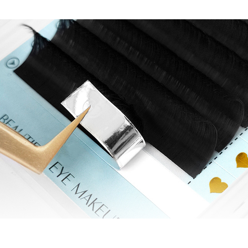 matte finish tightly packed lashes with single stranded round fibers matte finish tightly packed lashes with single stranded round fibers